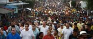 Multidão toma as ruas de Maués para apoiar comitiva do Senador Omar Aziz