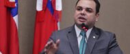Presidente da Aleam, Roberto Cidade, comanda primeira votação do ano com extensa pauta de projetos