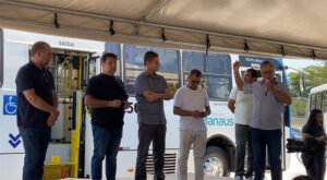 AO VIVO | Prefeitura de Manaus entrega novos ônibus