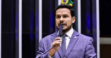 Capitão Alberto Neto denuncia abandono da BR-319 e cobra ação do governo federal