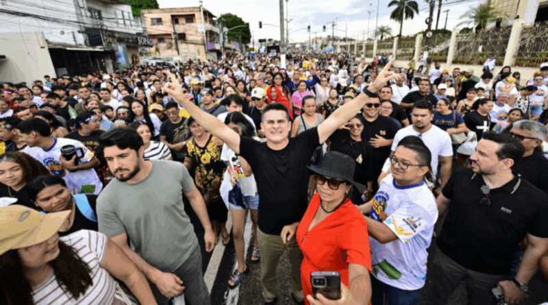 Prefeito David Almeida participa da 31ª edição da ‘Marcha para Jesus’ ao lado da população